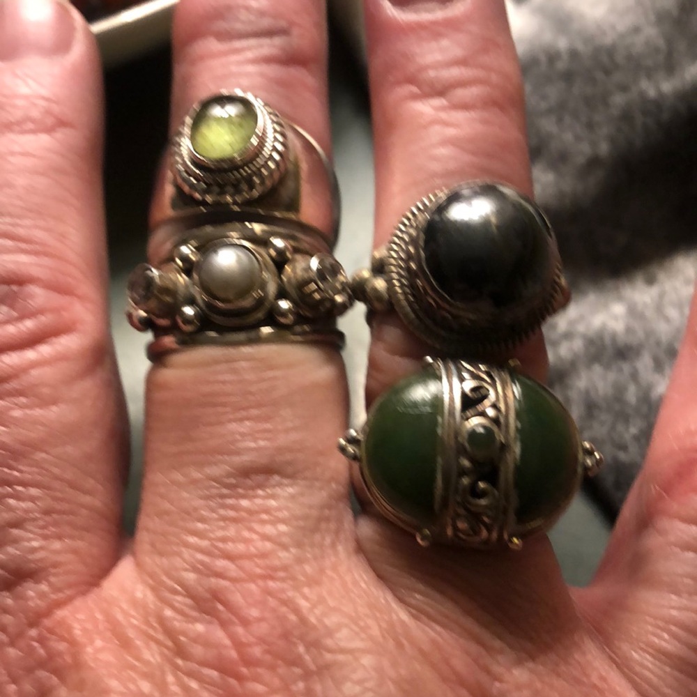 Grab bag. Four rings for one price. Women’s silver rings.